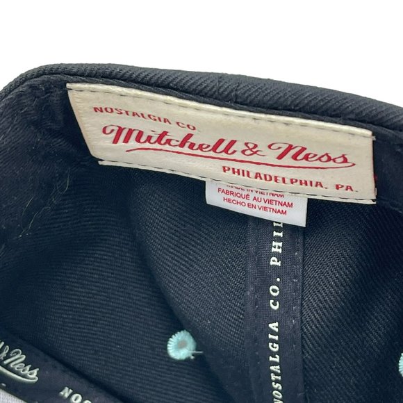 Mitchell & Ness Nostalgia Men's Chicago Bulls Snapback Hat - Picture 7 of 8